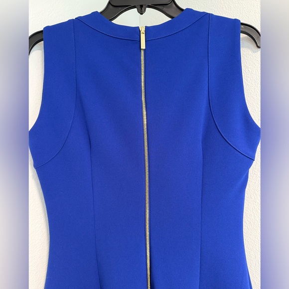 Blue dress - Picture 5 of 7